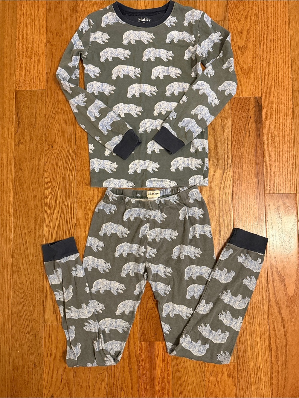 Hatley Olive Green and Navy Polar Bear Print Kids Pajama Set Size 10